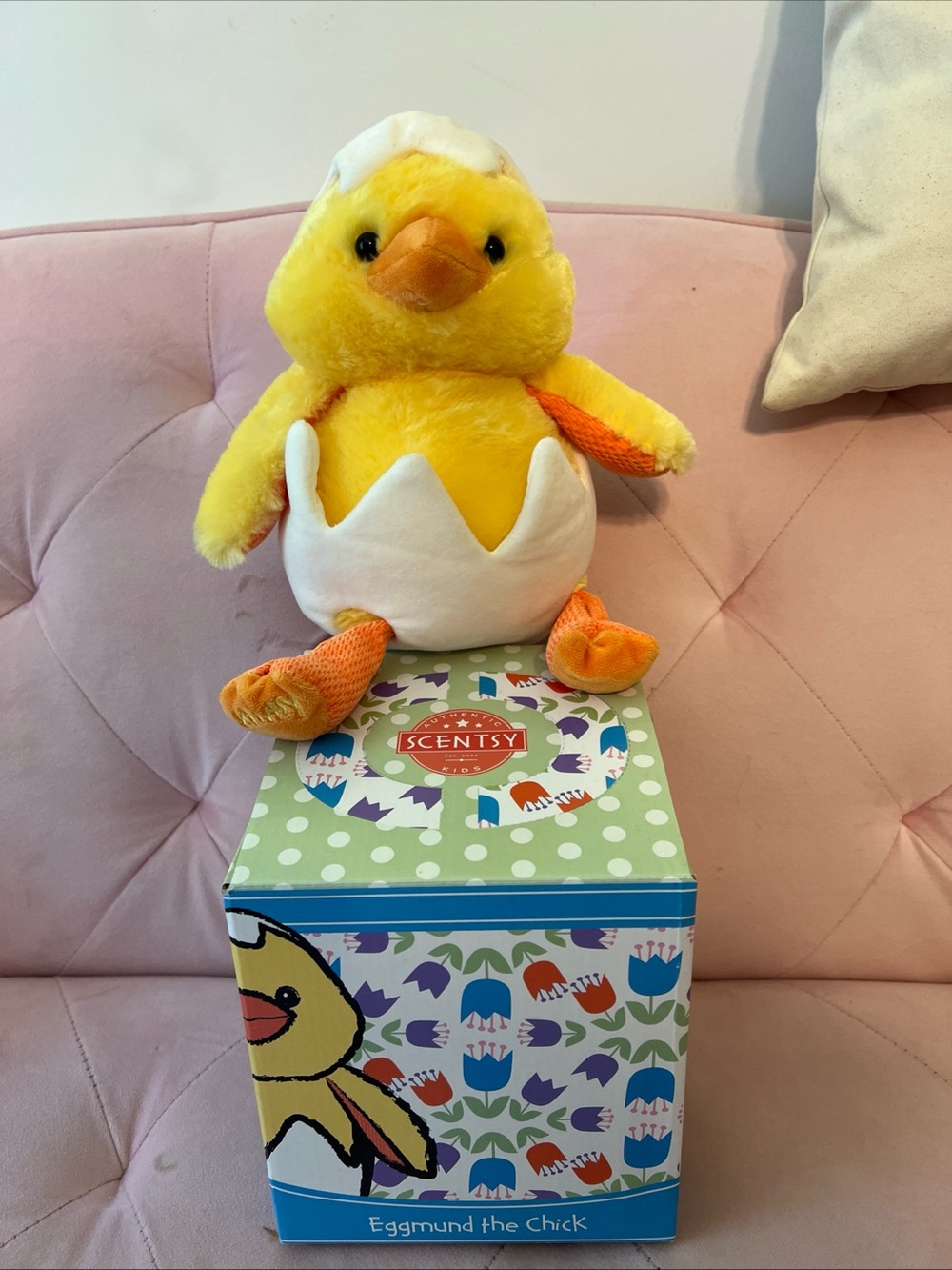 Scentsy Buddy Eggmund the Chick